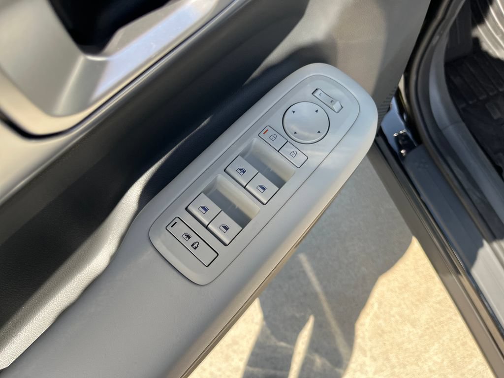 New 2026 Hyundai Santa Fe SE FWD image 15