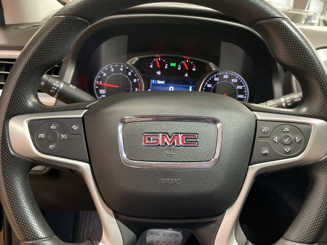 Used 2023 GMC Acadia SLE image 16