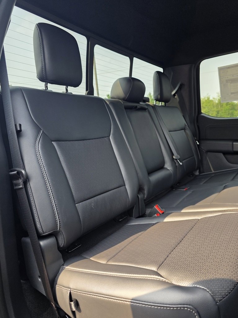 New 2025 Ford F150 Lariat w/ Equipment Group 501A Mid image 23