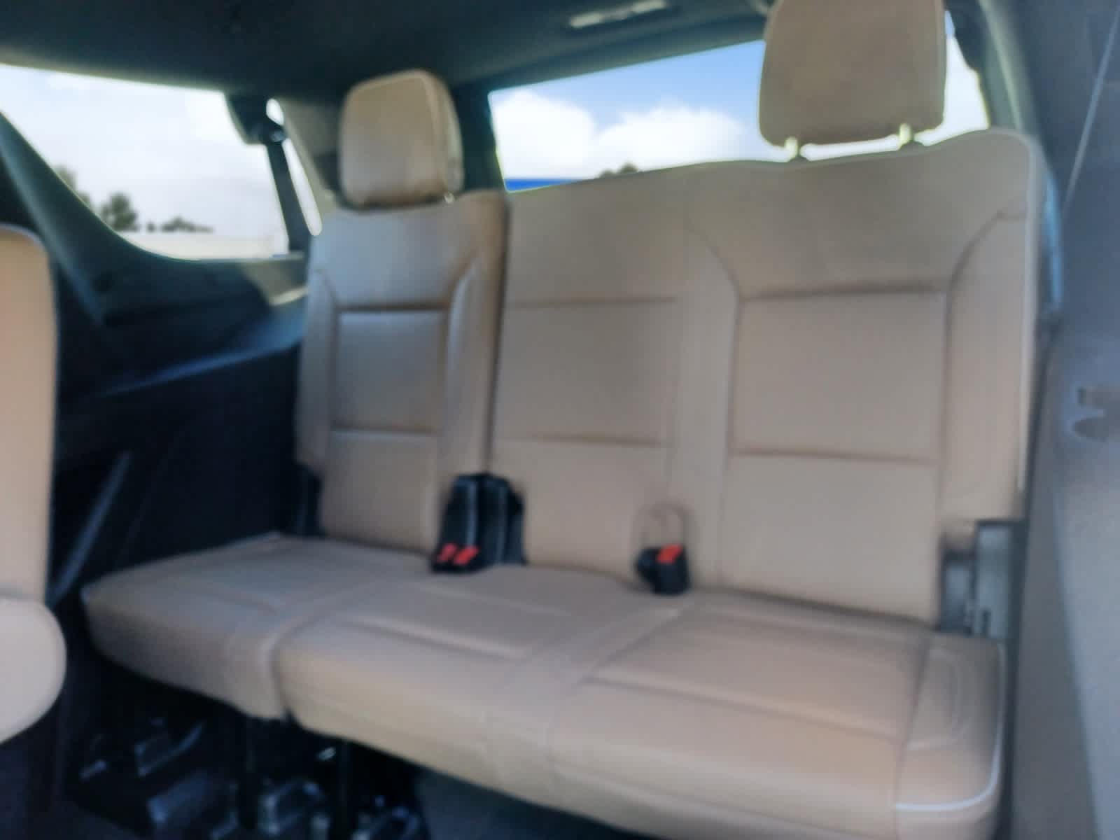 Used 2021 Chevrolet Tahoe Premier w/ Premium Package AWD/4WD image 24