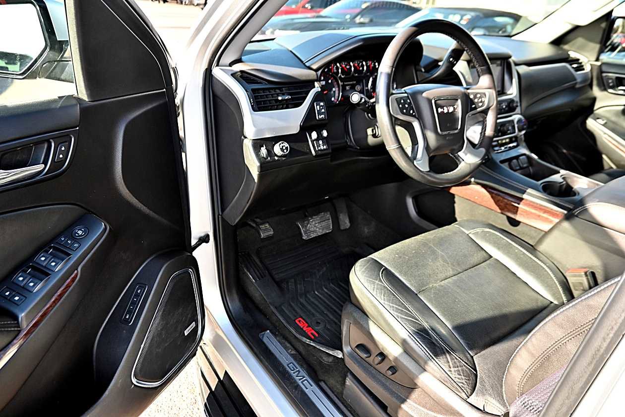 Used 2016 GMC Yukon SLT w/ Open Road Package RWD image 28