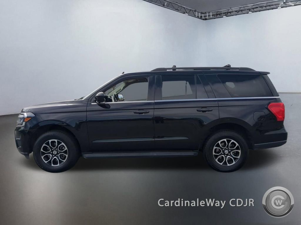 Used 2024 Ford Expedition XLT AWD/4WD image 5