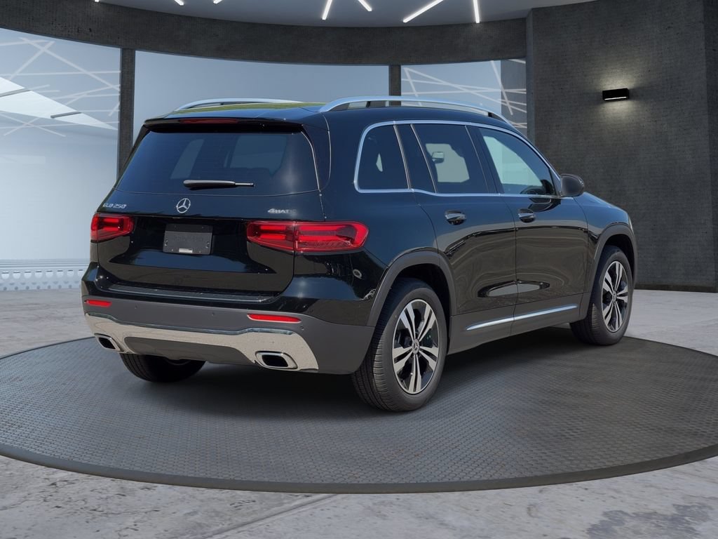 New 2026 Mercedes-Benz GLB 250 4MATIC image 4