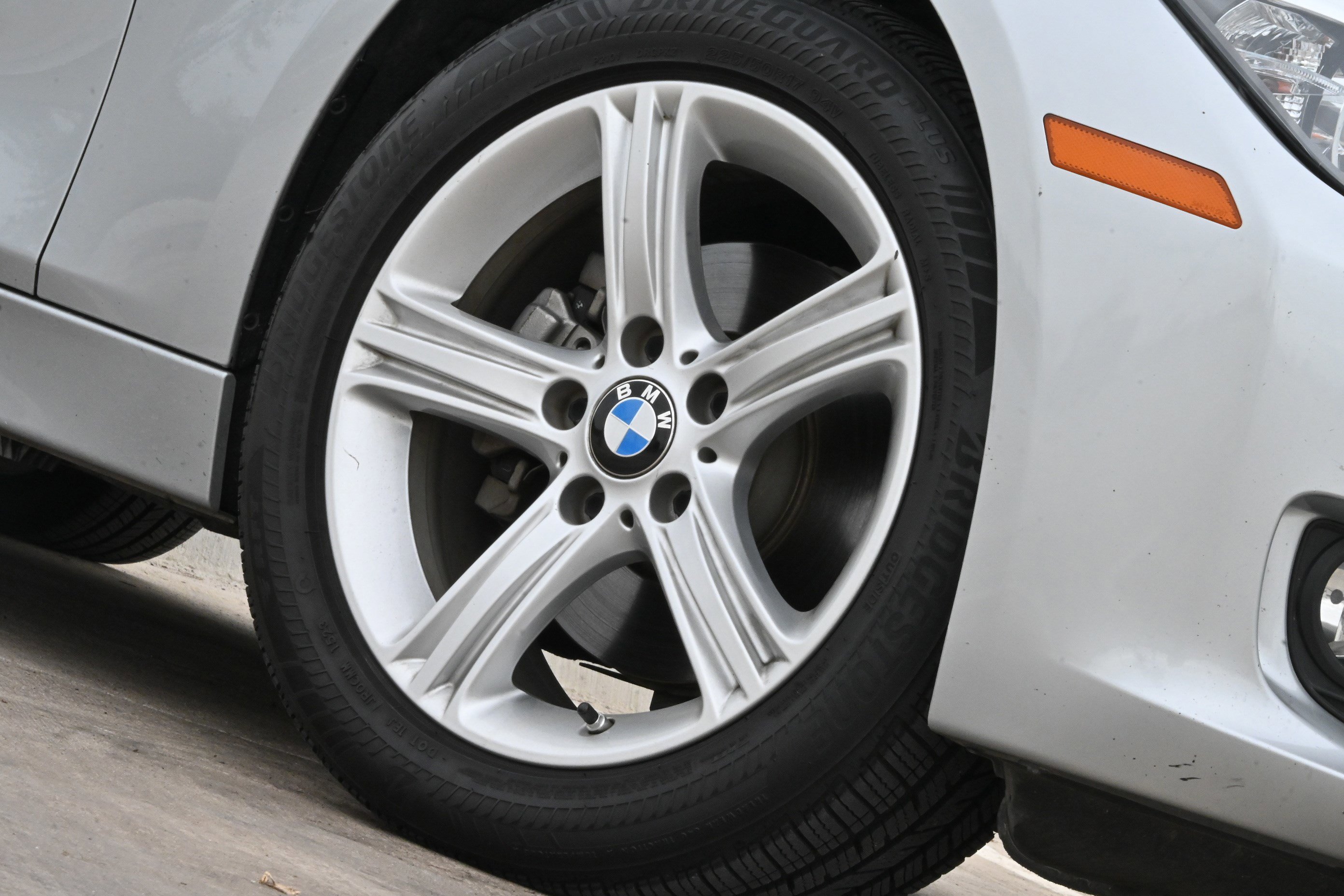 Used 2015 BMW 320i xDrive Sedan image 11