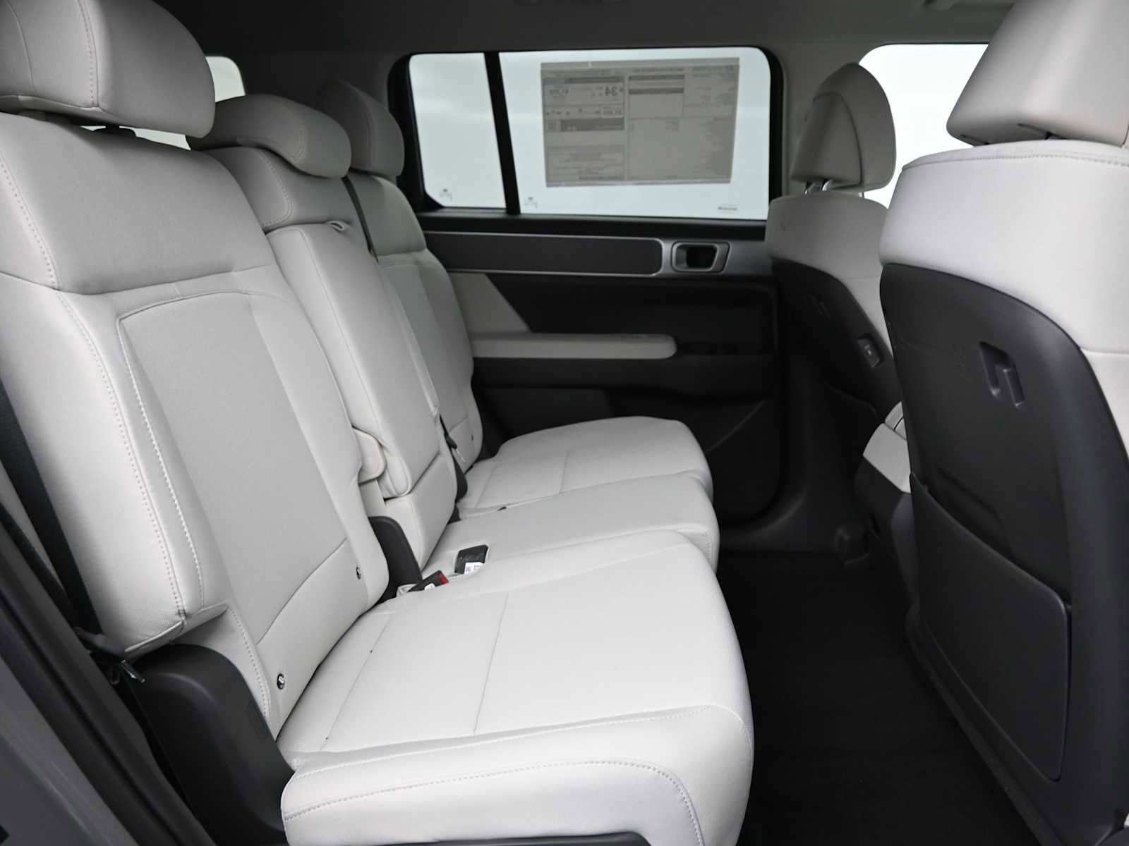 New 2026 Hyundai Santa Fe SE image 12