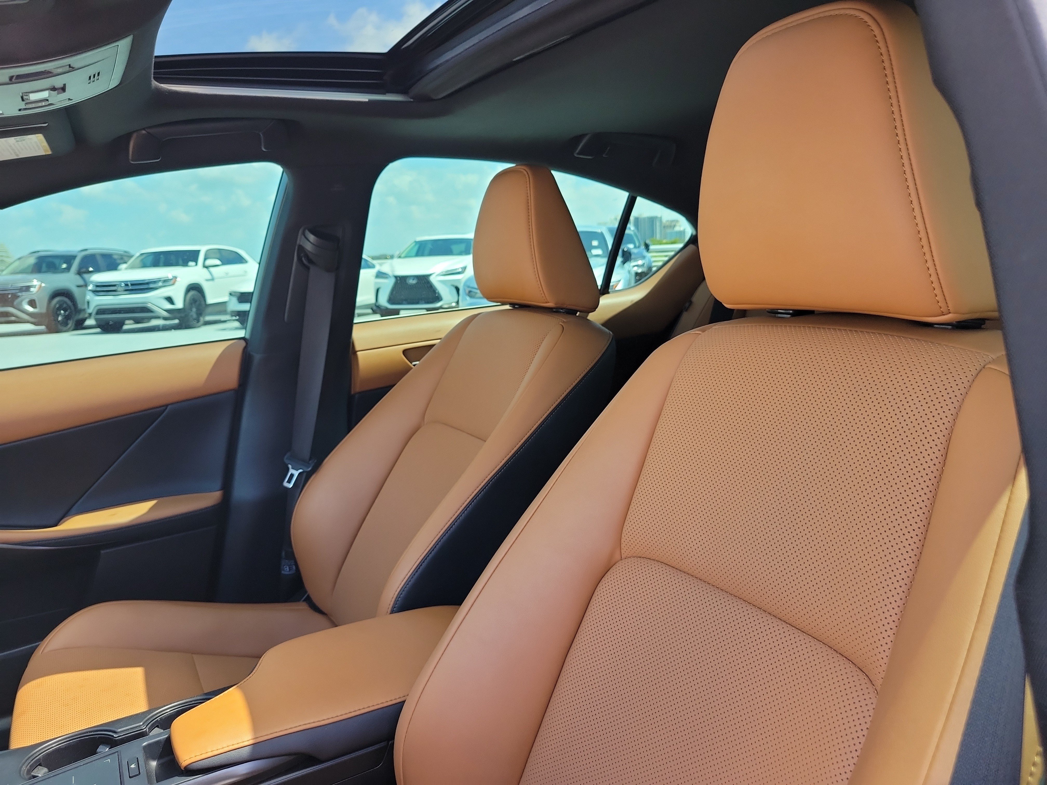 Certified 2023 Lexus IS 300 w/ Comfort Package RWD image 19