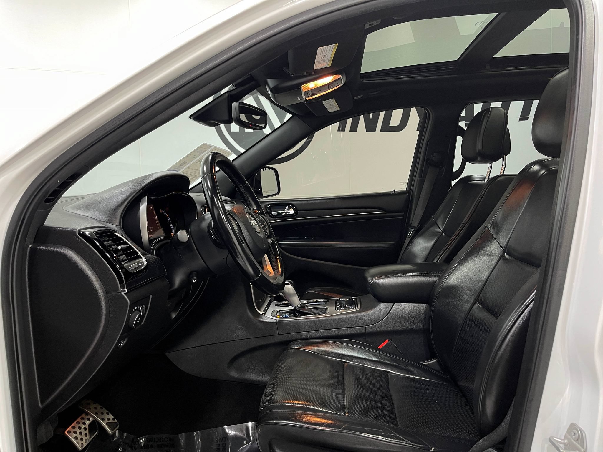Used 2020 Jeep Grand Cherokee High Altitude AWD/4WD image 13