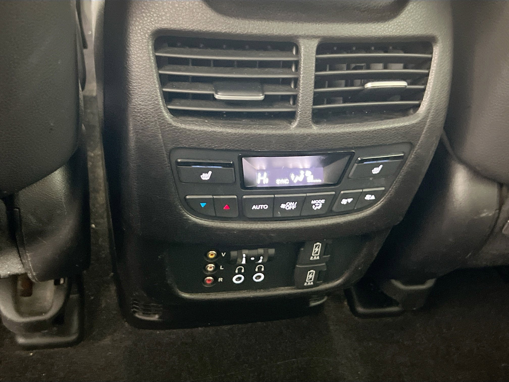 Used 2019 Acura MDX w/ Technology & Entertainment image 27