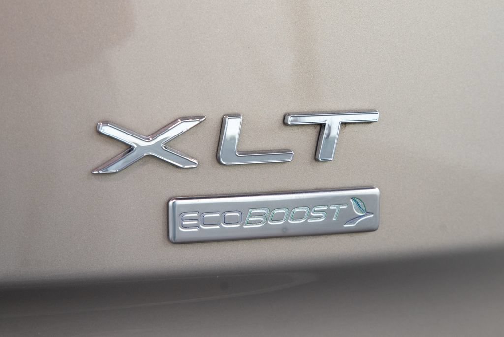 Used 2016 Ford Transit Connect XLT FWD image 11