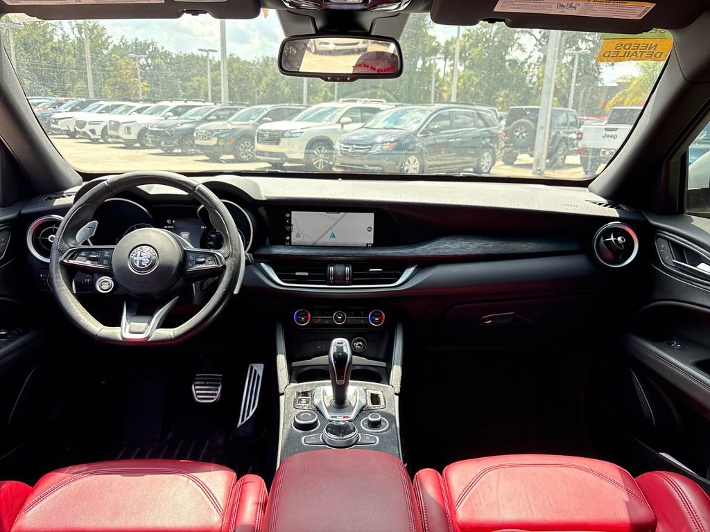 Used 2022 Alfa Romeo Stelvio Sprint RWD image 8