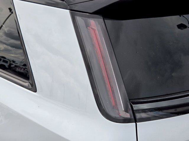 New 2027 Cadillac Vistiq Platinum AWD/4WD image 11