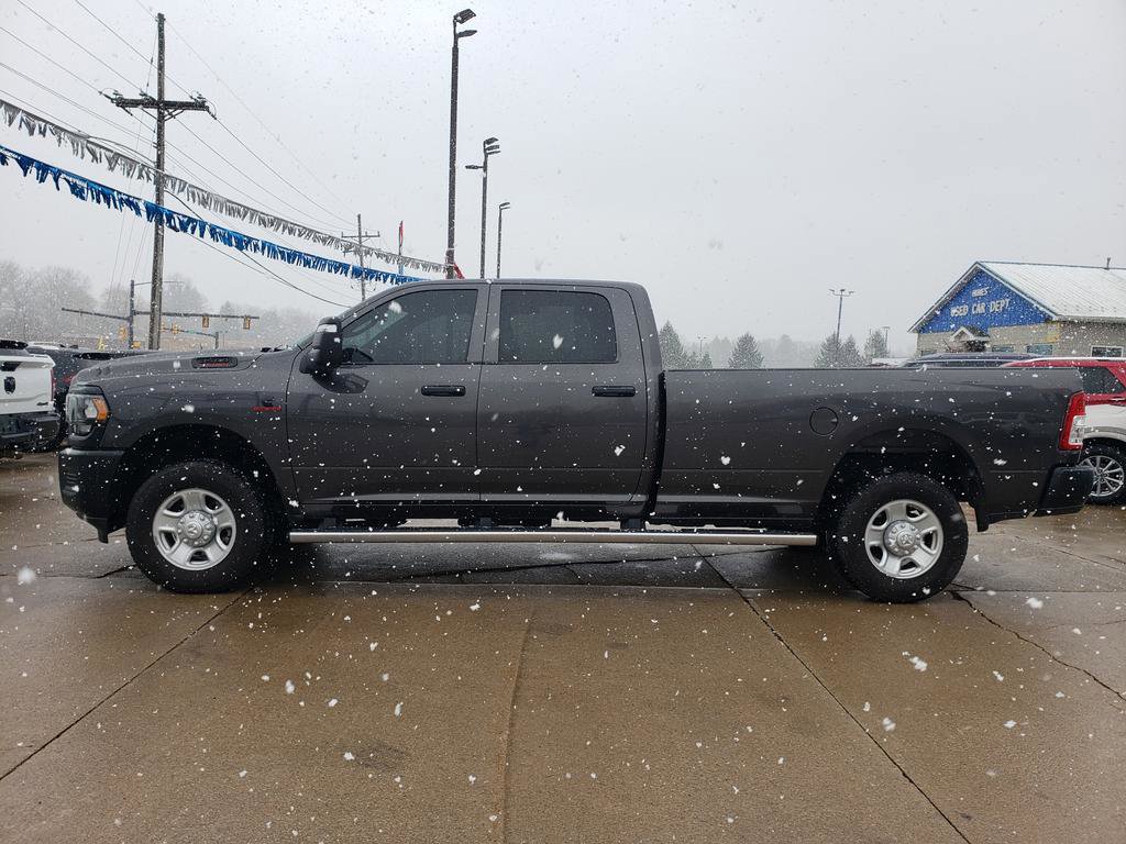 Used 2024 RAM 3500 Tradesman w/ Cold Weather Group image 7