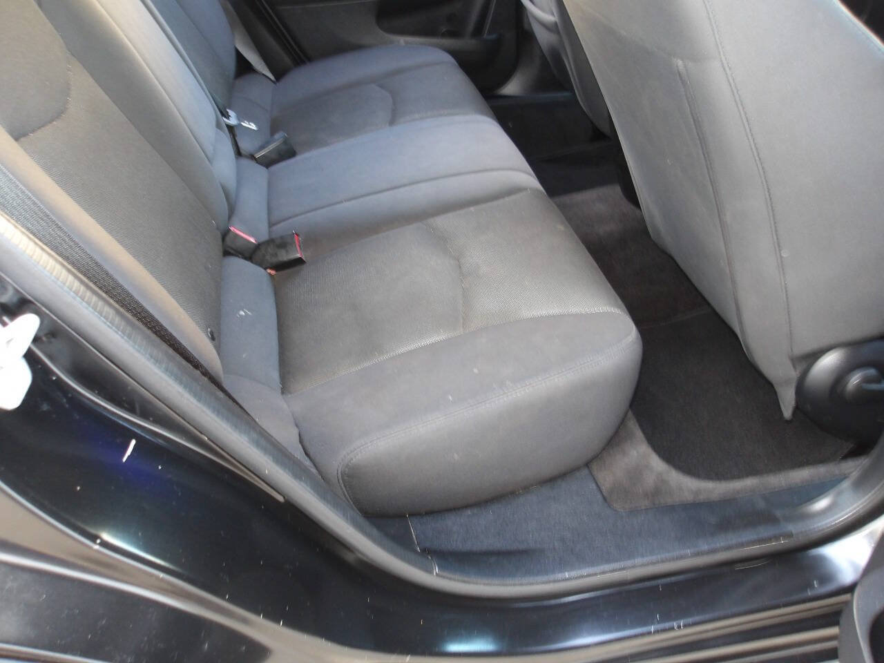 Used 2013 Dodge Avenger SXT FWD image 18