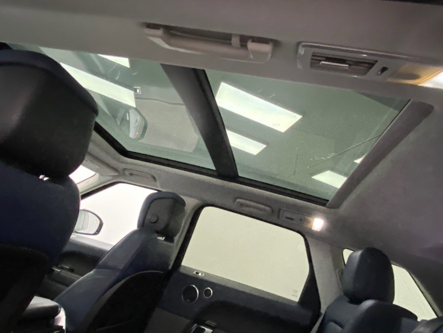 Used 2019 Land Rover Range Rover Sport Supercharged AWD/4WD image 38
