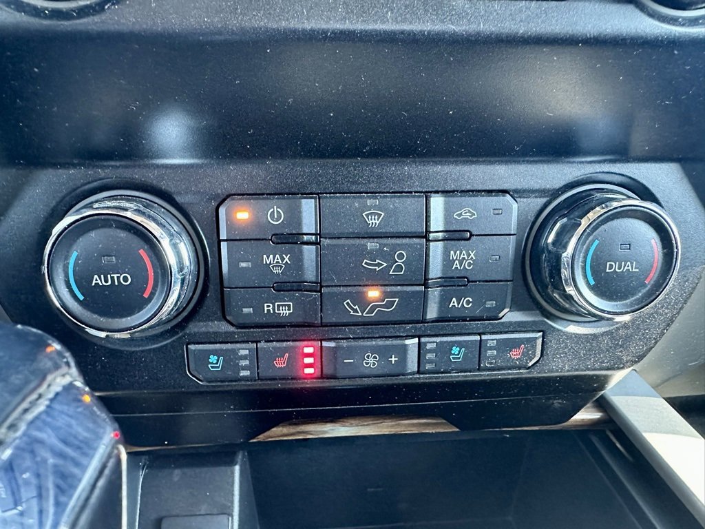 Used 2019 Ford F150 Lariat image 22