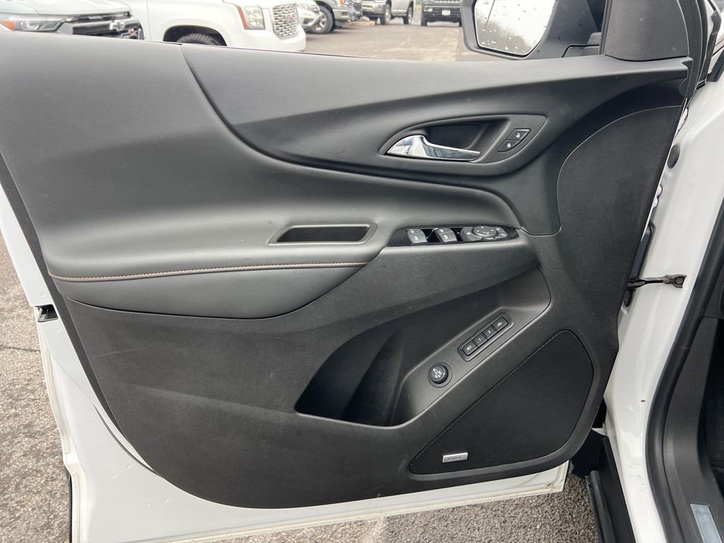Used 2023 Chevrolet Equinox Premier image 21