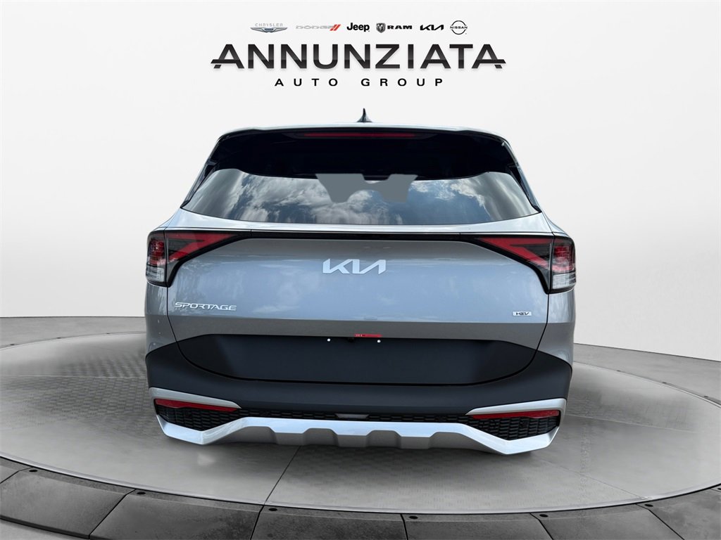 New 2025 Kia Sportage LX image 4