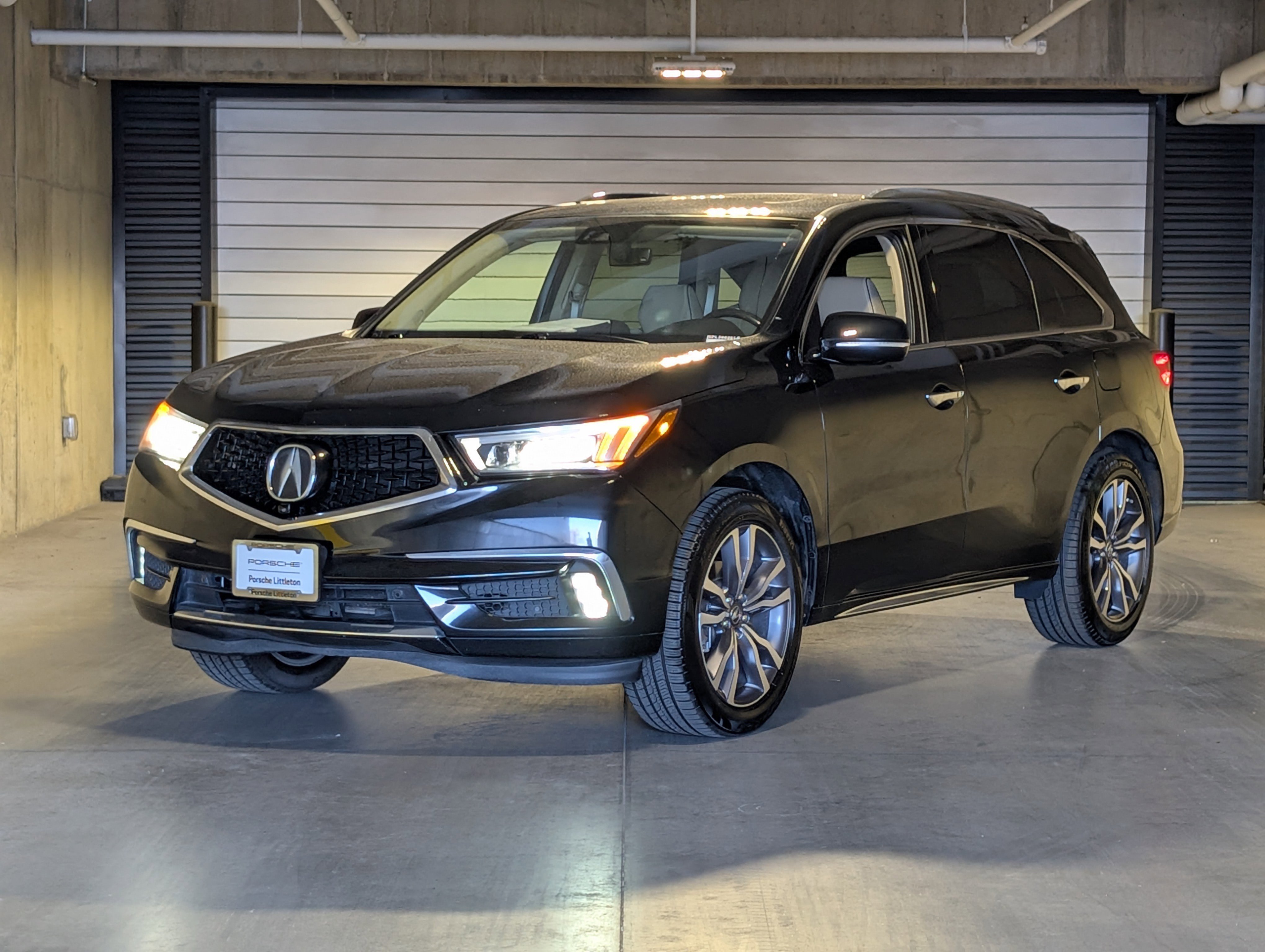 Used 2019 Acura MDX FWD w/ Advance Package image 1