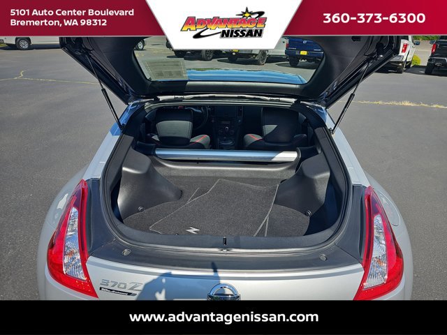 Used 2020 Nissan 370Z w/ Sport Package image 23