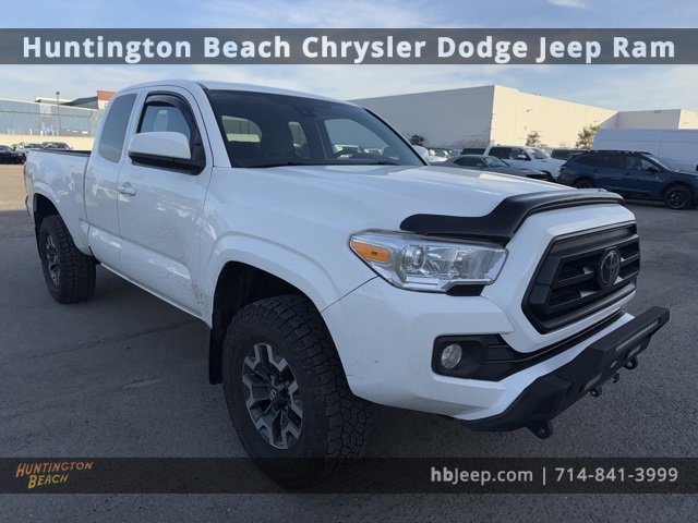 Used 2020 Toyota Tacoma SR image 3