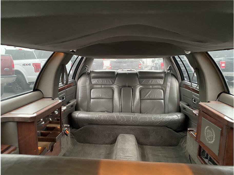 Used 1998 Cadillac De Ville Limousine image 14