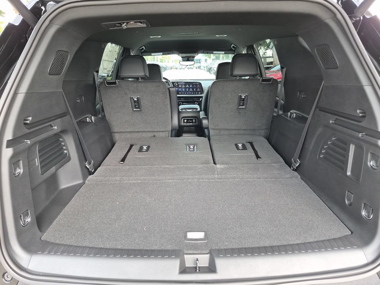 New 2026 Chevrolet Traverse LT w/ Enhanced Driving Package FWD image 21