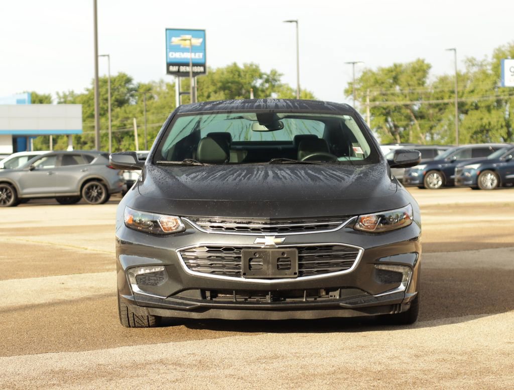 Used 2017 Chevrolet Malibu Premier w/ Premier Sun and Wheel Package FWD image 2