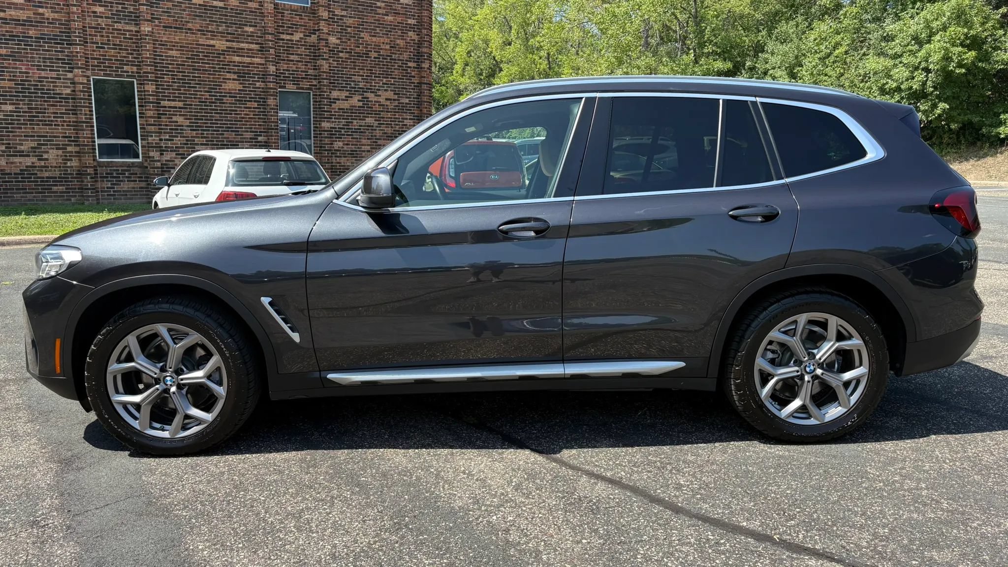 Used 2022 BMW X3 xDrive30i w/ Premium Package 2 AWD/4WD image 5