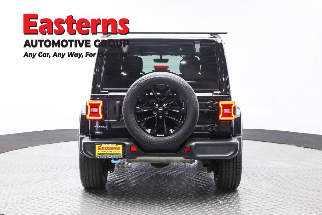 Used 2022 Jeep Wrangler Unlimited Sahara image 6