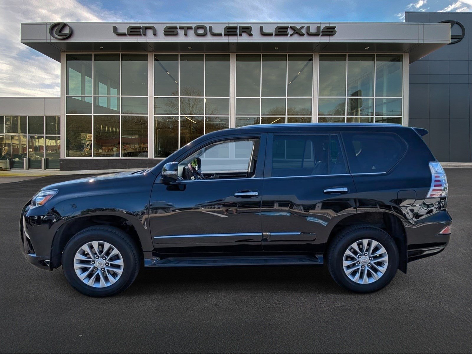 Used 2018 Lexus GX 460 Premium AWD/4WD image 6