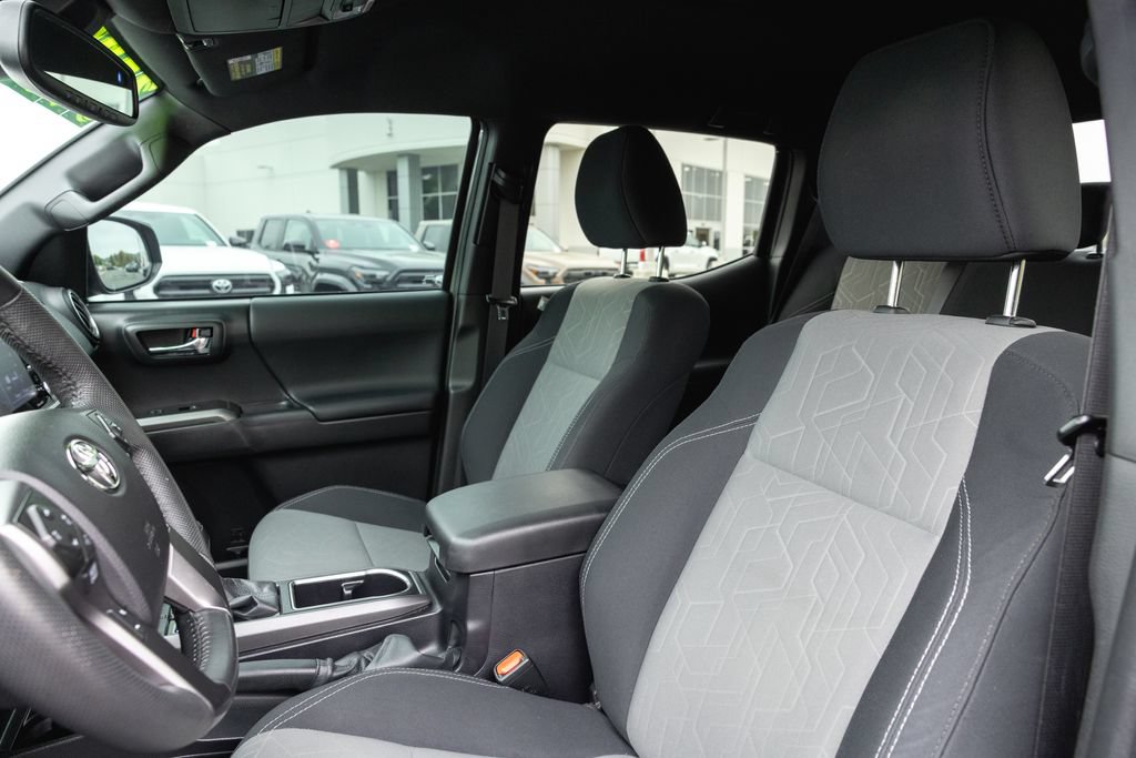 Certified 2022 Toyota Tacoma TRD Sport w/ Technology Package RWD image 12