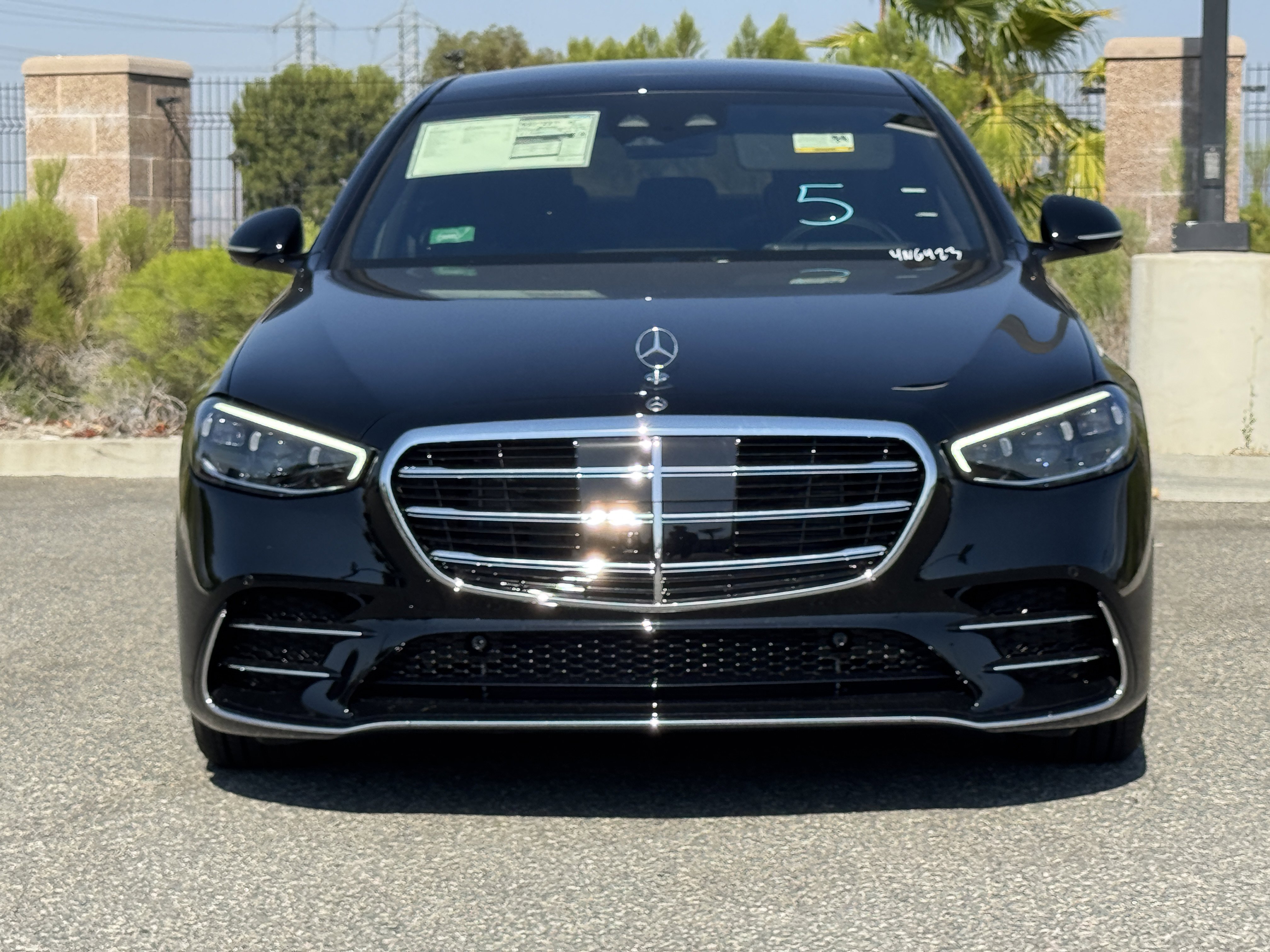 New 2026 Mercedes-Benz S 580e 4MATIC Sedan image 5