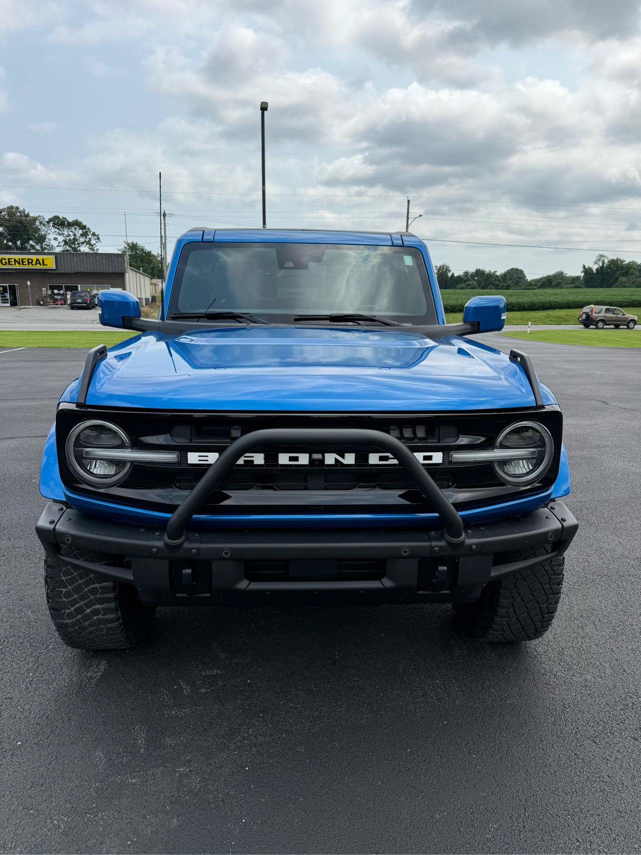 Used 2022 Ford Bronco Outer Banks w/ Sasquatch Package AWD/4WD image 8