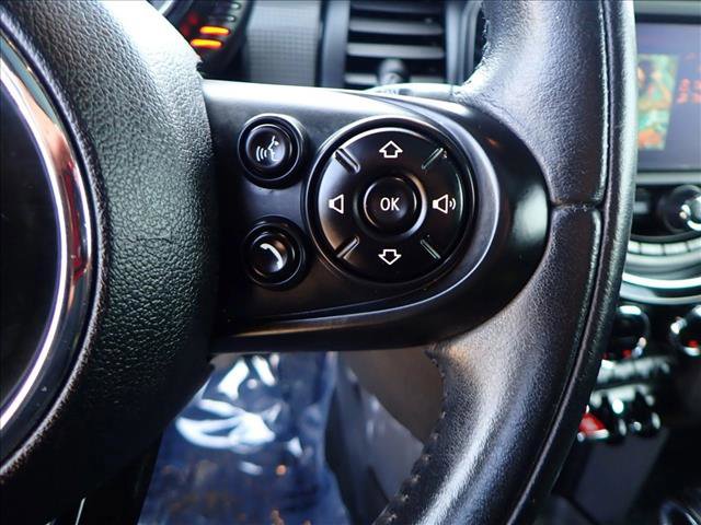 Used 2015 MINI Cooper 2-Door Hardtop image 15