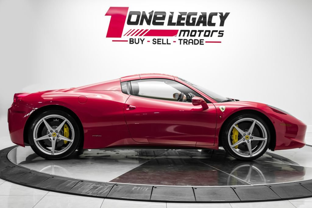 Used 2014 Ferrari 458 Spider RWD image 9