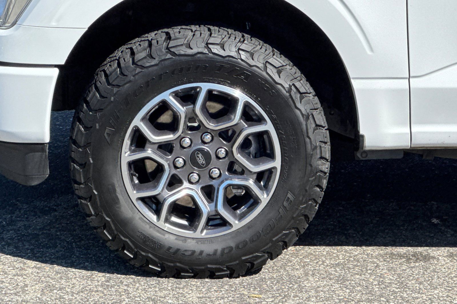 Used 2021 Ford F150 XL w/ Equipment Group 101A High AWD/4WD image 27