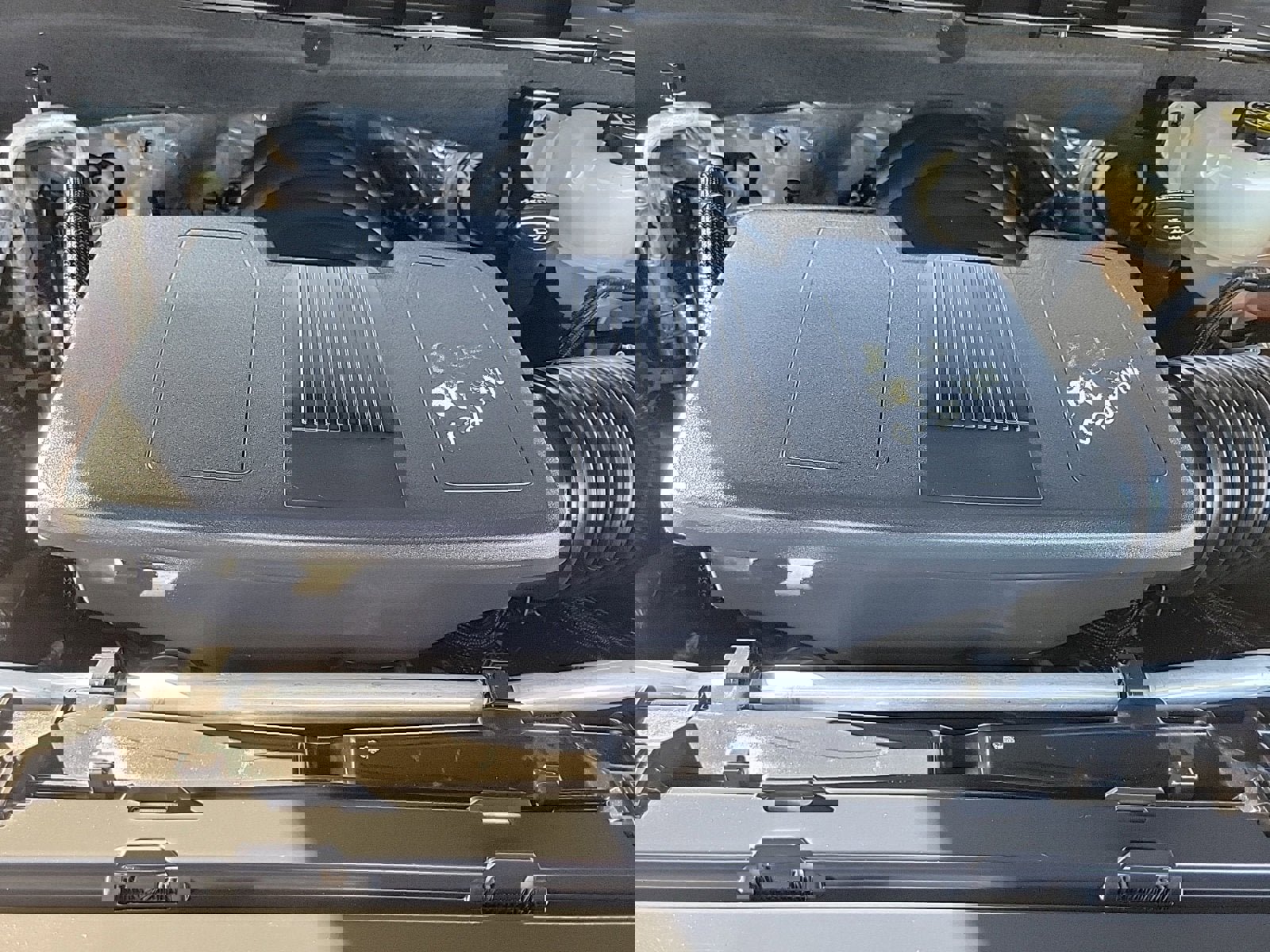 Used 2021 GMC Yukon XL SLT w/ Rear Media and Nav Package image 11