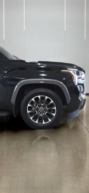 Used 2023 Toyota Sequoia Limited AWD/4WD image 39