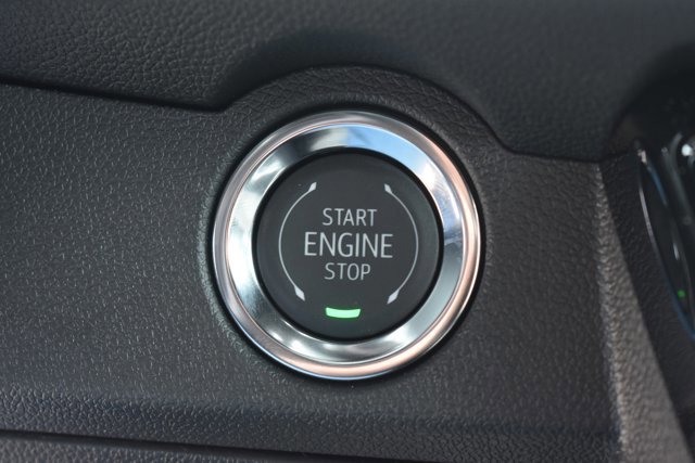 New 2026 Chevrolet Traverse LT w/ LPO, Floor Liner Package image 29