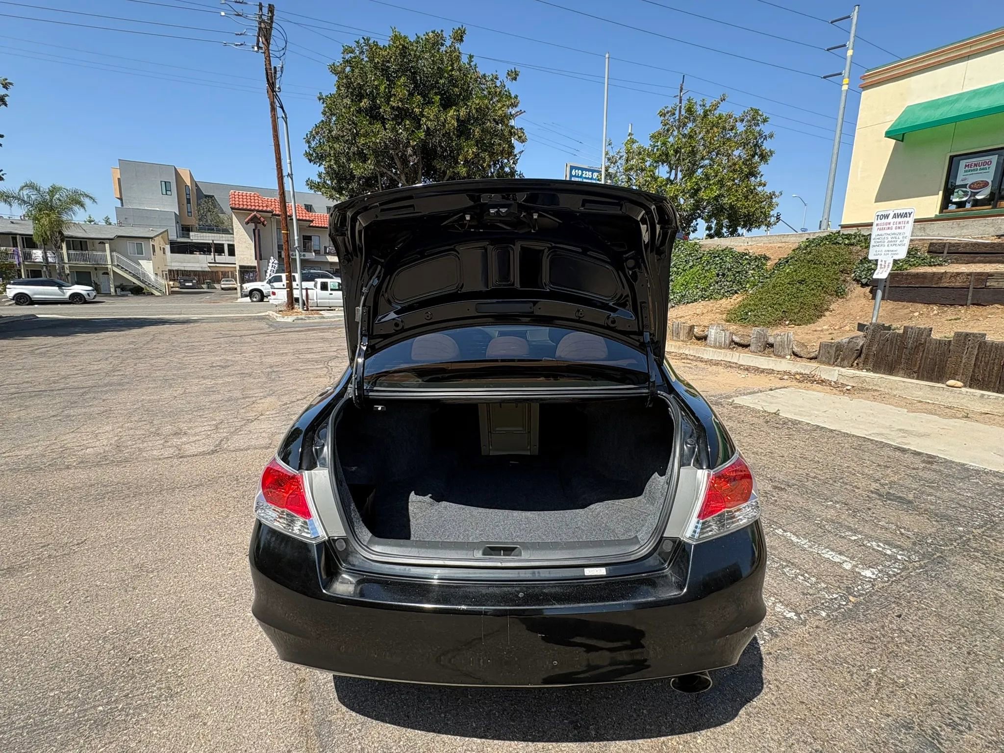 Used 2010 Honda Accord LX-P image 19