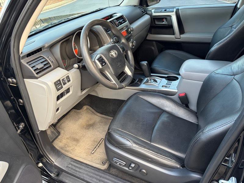 Used 2010 Toyota 4Runner SR5 image 25