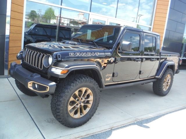 Used 2025 Jeep Gladiator Sport AWD/4WD image 1