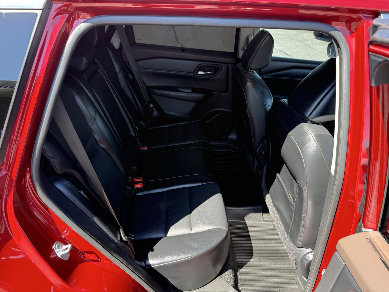 Used 2022 Nissan Rogue SV w/ SV Premium Package FWD image 20
