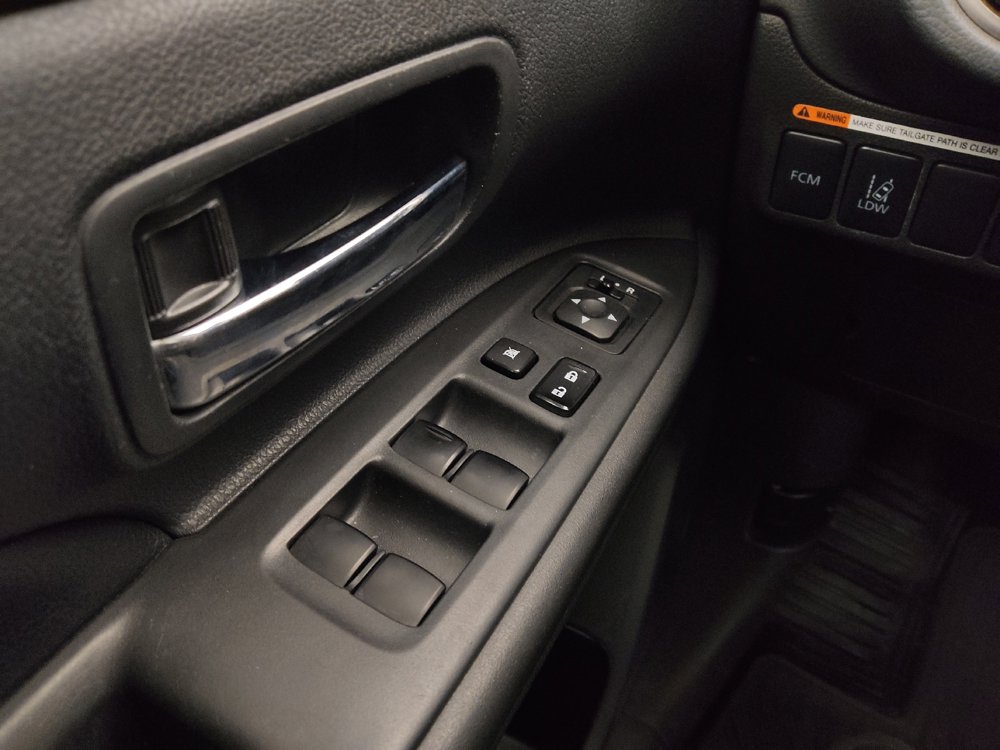 Used 2014 Mitsubishi Outlander GT image 27