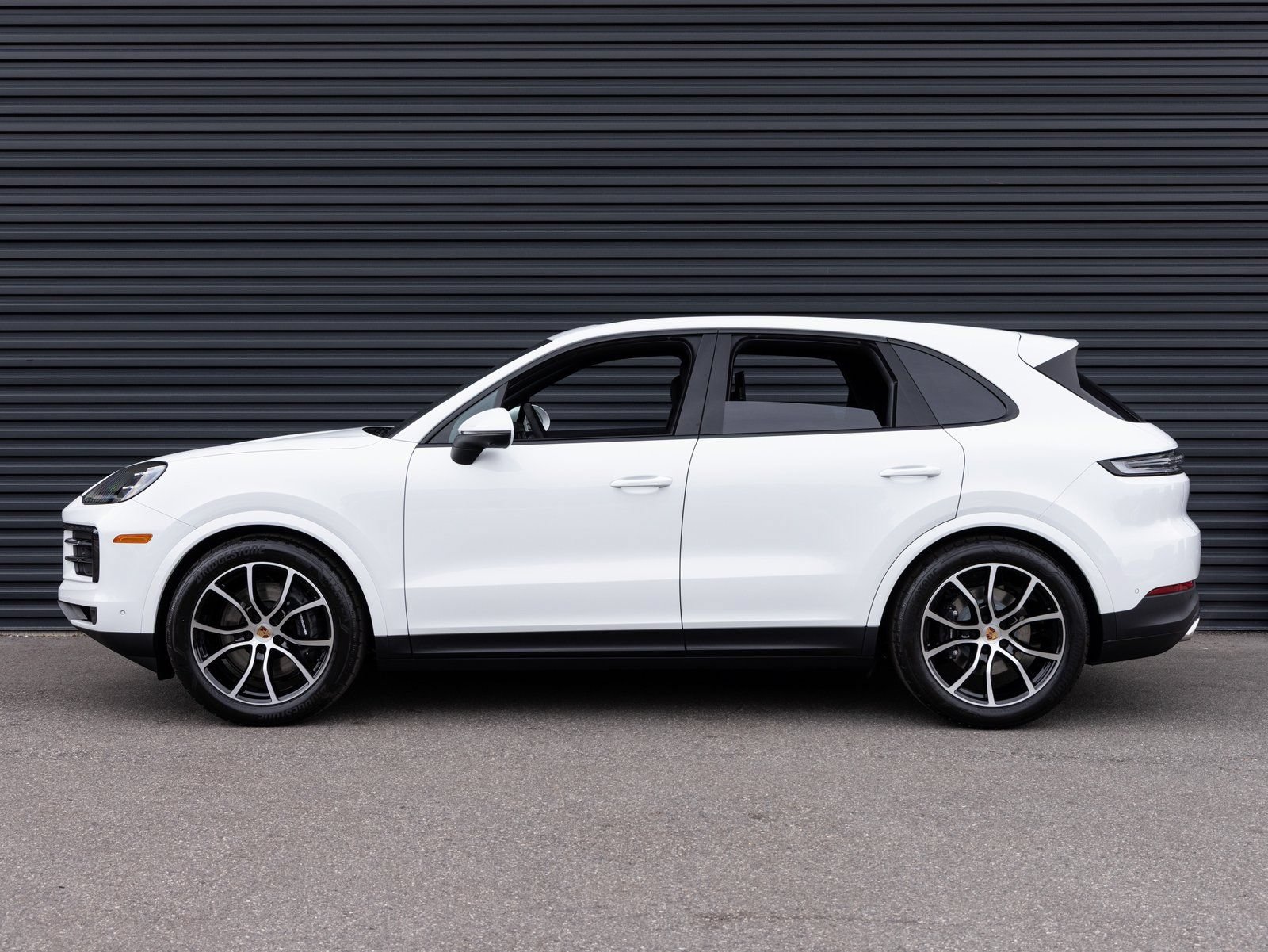 New 2026 Porsche Cayenne AWD/4WD image 2