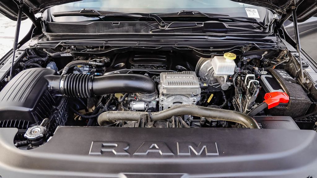 Used 2024 RAM 1500 Laramie RWD image 30