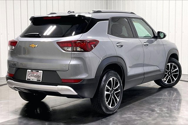 Used 2025 Chevrolet TrailBlazer LT AWD/4WD image 13