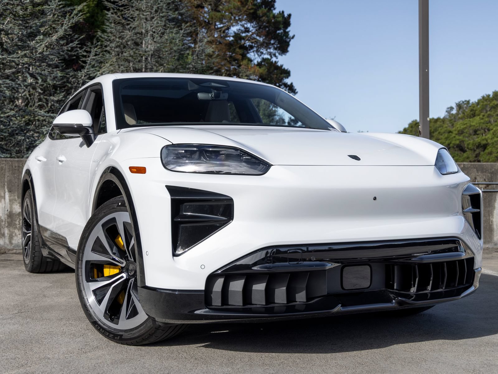 New 2026 Porsche Cayenne Turbo AWD/4WD image 9