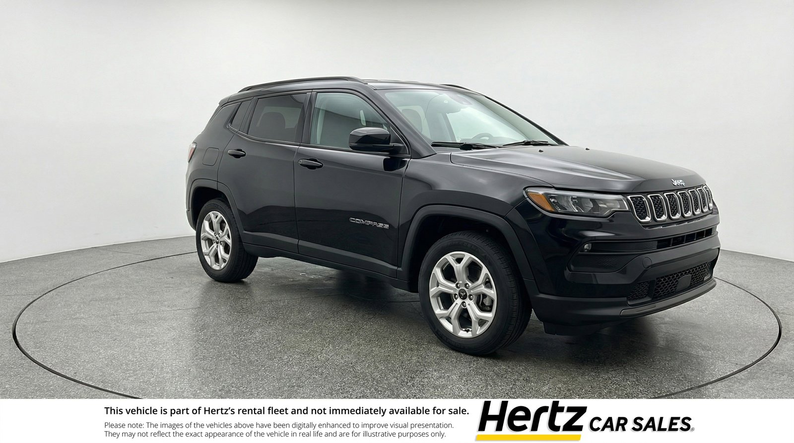 Used 2025 Jeep Compass Latitude image 1