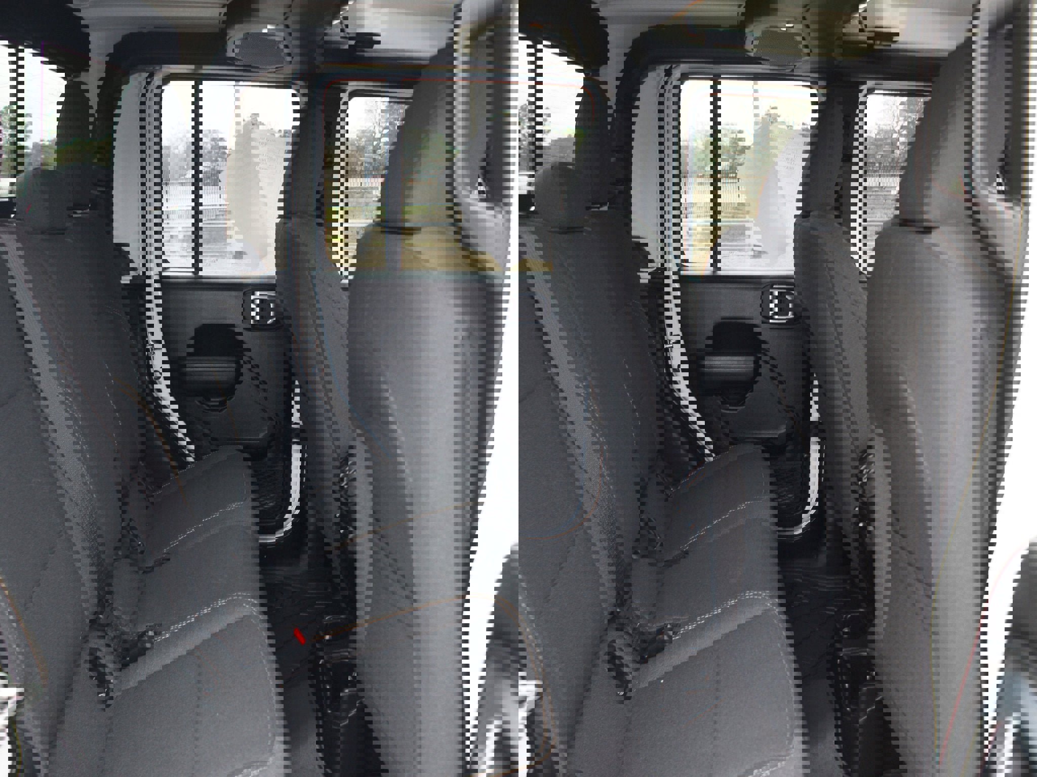 Used 2025 Jeep Gladiator Sport image 20